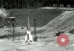 Standbild DEUTSCH A-4 Rakete Peenemunde Deutschland, 1943, aus Sekunde 5 historischem Filmmaterial Videoclip 65675077613