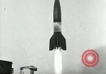 Image ALLEMAND A-4 essai de missile Peenemunde Allemagne, 1943, de la seconde 9 séquences d'archives historiques vidéo 65675077614