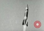 Standbild DEUTSCH A-4 Rakete Peenemunde Deutschland, 1943, aus Sekunde 6 historischem Filmmaterial Videoclip 65675077616