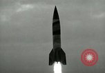 Standbild DEUTSCH A-4 Rakete Peenemunde Deutschland, 1944, aus Sekunde 10 historischem Filmmaterial Videoclip 65675077618
