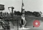 Standbild DEUTSCH A-4 Rakete Peenemunde Deutschland, 1944, aus Sekunde 8 historischem Filmmaterial Videoclip 65675077619