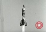 Standbild DEUTSCH A-4 Rakete Peenemunde Deutschland, 1944, aus Sekunde 11 historischem Filmmaterial Videoclip 65675077619
