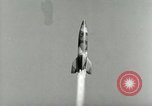Standbild DEUTSCH A-4 Rakete Peenemunde Deutschland, 1944, aus Sekunde 12 historischem Filmmaterial Videoclip 65675077619