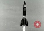 Standbild DEUTSCH A-4 Rakete Peenemunde Deutschland, 1944, aus Sekunde 7 historischem Filmmaterial Videoclip 65675077620