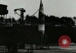 Standbild DEUTSCH A-4 Rakete Peenemunde Deutschland, 1944, aus Sekunde 5 historischem Filmmaterial Videoclip 65675077623