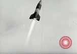 Standbild DEUTSCH A-4 Rakete Peenemunde Deutschland, 1944, aus Sekunde 15 historischem Filmmaterial Videoclip 65675077623