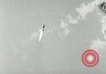 Standbild DEUTSCH A-4 Rakete Peenemunde Deutschland, 1944, aus Sekunde 10 historischem Filmmaterial Videoclip 65675077626