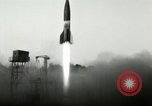 Standbild DEUTSCH A-4 Rakete Peenemunde Deutschland, 1944, aus Sekunde 14 historischem Filmmaterial Videoclip 65675077627