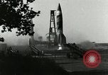 Standbild DEUTSCH A-4 Rakete Peenemunde Deutschland, 1944, aus Sekunde 4 historischem Filmmaterial Videoclip 65675077628