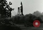 Standbild DEUTSCH A-4 Rakete Peenemunde Deutschland, 1944, aus Sekunde 5 historischem Filmmaterial Videoclip 65675077628