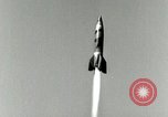 Standbild DEUTSCH A-4 Rakete Peenemunde Deutschland, 1944, aus Sekunde 11 historischem Filmmaterial Videoclip 65675077629