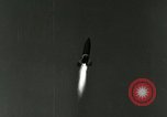 Standbild DEUTSCH A-4-Rakete in der Nähe von Unfall beim Start Peenemunde Deutschland, 1944, aus Sekunde 9 historischem Filmmaterial Videoclip 65675077633