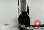 Standbild DEUTSCH A-4 Rakete Peenemunde Deutschland, 1944, aus Sekunde 9 historischem Filmmaterial Videoclip 65675077634