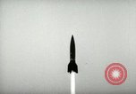 Standbild V-2 Rakete Schub verlieren und abstürzt Peenemunde Deutschland, 1944, aus Sekunde 9 historischem Filmmaterial Videoclip 65675077636