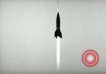 Standbild V-2 Rakete Schub verlieren und abstürzt Peenemunde Deutschland, 1944, aus Sekunde 10 historischem Filmmaterial Videoclip 65675077636