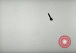 Standbild V-2 Rakete Schub verlieren und abstürzt Peenemunde Deutschland, 1944, aus Sekunde 18 historischem Filmmaterial Videoclip 65675077636