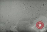 Standbild V-2 Rakete Schub verlieren und abstürzt Peenemunde Deutschland, 1944, aus Sekunde 28 historischem Filmmaterial Videoclip 65675077636