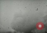 Standbild V-2 Rakete Schub verlieren und abstürzt Peenemunde Deutschland, 1944, aus Sekunde 29 historischem Filmmaterial Videoclip 65675077636