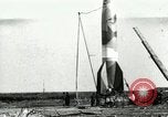 Standbild DEUTSCH A-4 Rakete Peenemunde Deutschland, 1944, aus Sekunde 1 historischem Filmmaterial Videoclip 65675077637