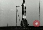 Standbild DEUTSCH A-4 Rakete Peenemunde Deutschland, 1944, aus Sekunde 5 historischem Filmmaterial Videoclip 65675077637