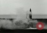 Standbild DEUTSCH A-4 Rakete Peenemunde Deutschland, 1944, aus Sekunde 18 historischem Filmmaterial Videoclip 65675077638