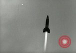 Standbild DEUTSCH A-4 Rakete Peenemunde Deutschland, 1944, aus Sekunde 27 historischem Filmmaterial Videoclip 65675077638