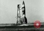 Image ALLEMAND A-4 Test de lancement de missile Peenemunde Allemagne, 1944, de la seconde 6 séquences d'archives historiques vidéo 65675077639