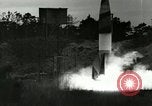 Standbild DEUTSCH A-4 Rakete Peenemunde Deutschland, 1944, aus Sekunde 6 historischem Filmmaterial Videoclip 65675077640