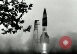 Standbild DEUTSCH A-4 Rakete Peenemunde Deutschland, 1944, aus Sekunde 6 historischem Filmmaterial Videoclip 65675077642