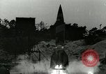 Standbild A-4 Rakete twilight starten Peenemunde Deutschland, 1944, aus Sekunde 4 historischem Filmmaterial Videoclip 65675077643