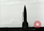 Standbild DEUTSCH A-4 Rakete Peenemunde Deutschland, 1944, aus Sekunde 3 historischem Filmmaterial Videoclip 65675077645