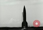 Standbild DEUTSCH A-4 Rakete Peenemunde Deutschland, 1944, aus Sekunde 7 historischem Filmmaterial Videoclip 65675077645