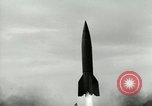 Standbild DEUTSCH A-4 Rakete Peenemunde Deutschland, 1944, aus Sekunde 11 historischem Filmmaterial Videoclip 65675077645