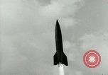 Standbild DEUTSCH A-4 Rakete Peenemunde Deutschland, 1944, aus Sekunde 13 historischem Filmmaterial Videoclip 65675077645