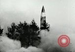 Standbild DEUTSCH A-4 Rakete Peenemunde Deutschland, 1944, aus Sekunde 10 historischem Filmmaterial Videoclip 65675077647