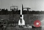 Standbild DEUTSCH A-4 Rakete Peenemunde Deutschland, 1944, aus Sekunde 9 historischem Filmmaterial Videoclip 65675077660