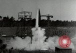 Standbild DEUTSCH A-4 Rakete Peenemunde Deutschland, 1944, aus Sekunde 12 historischem Filmmaterial Videoclip 65675077660