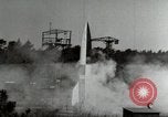 Standbild DEUTSCH A-4 Rakete Peenemunde Deutschland, 1944, aus Sekunde 14 historischem Filmmaterial Videoclip 65675077660