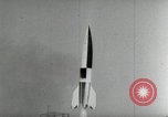 Standbild DEUTSCH A-4 Rakete Peenemunde Deutschland, 1944, aus Sekunde 17 historischem Filmmaterial Videoclip 65675077660