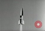 Standbild DEUTSCH A-4 Rakete Peenemunde Deutschland, 1944, aus Sekunde 19 historischem Filmmaterial Videoclip 65675077660