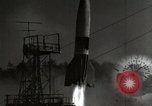 Standbild DEUTSCH A-4 Rakete Peenemunde Deutschland, 1944, aus Sekunde 17 historischem Filmmaterial Videoclip 65675077661