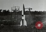 Standbild DEUTSCH A-4 Rakete Peenemunde Deutschland, 1944, aus Sekunde 4 historischem Filmmaterial Videoclip 65675077663