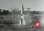 Standbild DEUTSCH A-4 Rakete Peenemunde Deutschland, 1944, aus Sekunde 5 historischem Filmmaterial Videoclip 65675077663