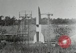 Standbild DEUTSCH A-4 Rakete Peenemunde Deutschland, 1944, aus Sekunde 11 historischem Filmmaterial Videoclip 65675077663
