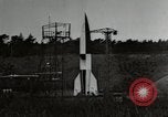 Standbild DEUTSCH A-4 Rakete Peenemunde Deutschland, 1944, aus Sekunde 15 historischem Filmmaterial Videoclip 65675077663