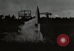 Standbild DEUTSCH A-4 Rakete Peenemunde Deutschland, 1944, aus Sekunde 23 historischem Filmmaterial Videoclip 65675077663
