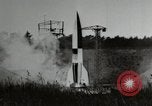 Standbild DEUTSCH A-4 Rakete Peenemunde Deutschland, 1944, aus Sekunde 27 historischem Filmmaterial Videoclip 65675077663