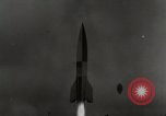 Standbild DEUTSCH A-4 Rakete Peenemunde Deutschland, 1944, aus Sekunde 29 historischem Filmmaterial Videoclip 65675077663