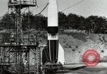 Standbild DEUTSCH A-4 Rakete Peenemunde Deutschland, 1944, aus Sekunde 13 historischem Filmmaterial Videoclip 65675077665
