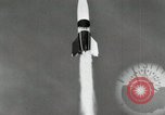 Standbild DEUTSCH A-4 Rakete Peenemunde Deutschland, 1944, aus Sekunde 29 historischem Filmmaterial Videoclip 65675077665